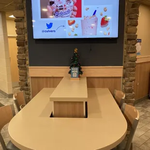 sushi and sashimi, interior