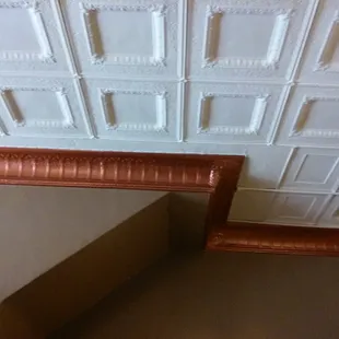 a picture of a mirror