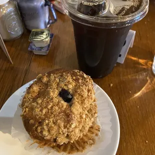 Blueberry muffin, ICED COFFEE