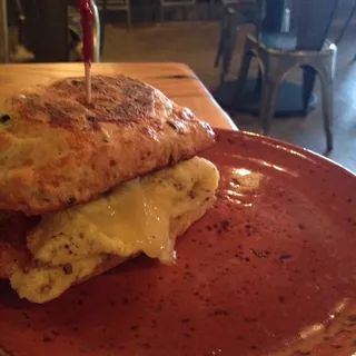 BREAKFAST SANDWICH