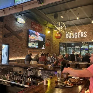 oysters and mussels, interior