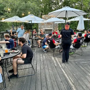 Smokin Q&apos;s BBQ and Beer House patio