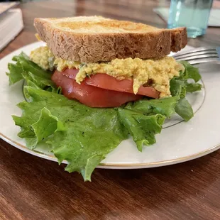Vegan egg salad on gluten free bread. It is creamy and flavorful!