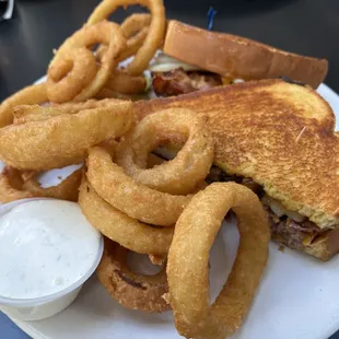 Texas Toast Burger with onion rings