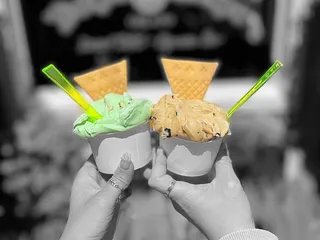 Dolce Spazio Dessert Cafe