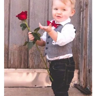 Valentine&apos;s Day party February 11 at 11. Cupcake and cookie decorating, popcorn, punch fountain and Valentine&apos;s Day cards to make.