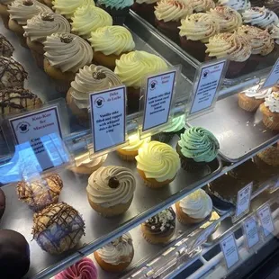 Many amazing flavors to try!