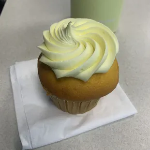 Lemon Cupcake
