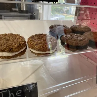oatmeal cream pies