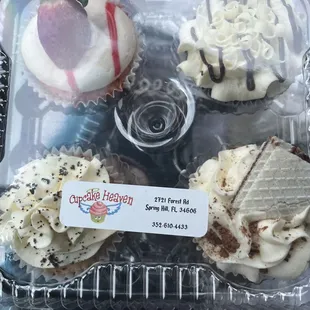 Strawberry, tiramisu, Oreo, and white chocolate chocolate!!!