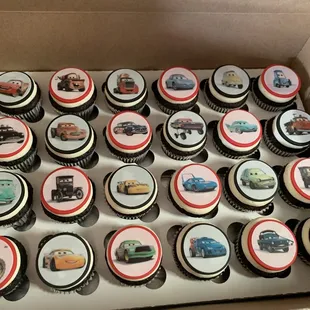 Cars-themed mini-cupcakes