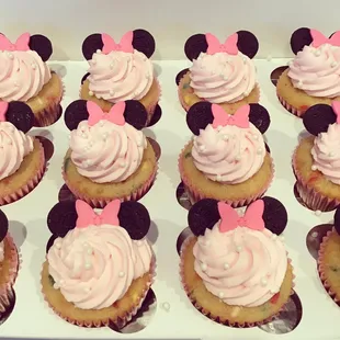 Minnie Mouse themed Funfetti cupcakes