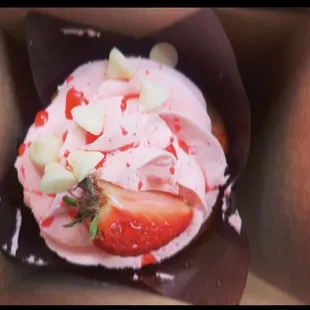 White chocolate strawberry cupcake