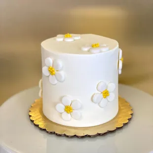 Daisy Smash Cake