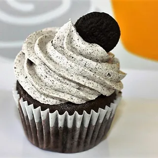 Cookies & Cream Cupcake