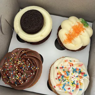 Oreo Cheesecake Cupcake