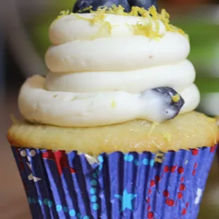 Lemon/Blueberry Cupcakes!