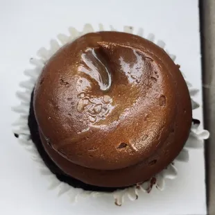 salted caramel. yeah, it&apos;s confusing. it&apos;s a chocolate cupcake with caramel, not a caramel cupcake. that&apos;s the triple salted caramel ;)