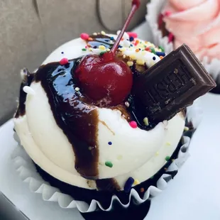 hershey sundae :)