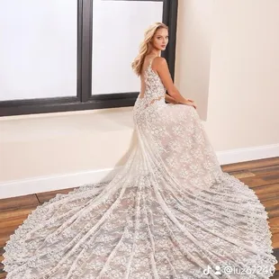 Wedding, Prom, Pageant Couture dresses.