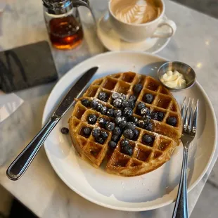 a plate of waffles