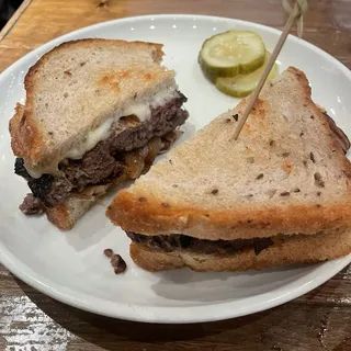 Shroomed Patty Melt*