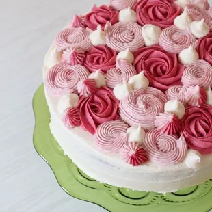 Chocolate cake with vanilla and raspberry buttercream