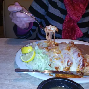 Look at all that cheesy goodness....is there anything better? I dare say no!