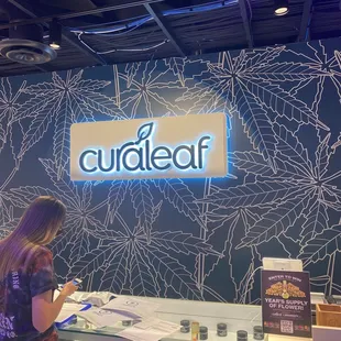 Getting my life together!!! Dontrez and Asia hooked us up! Service was amazing