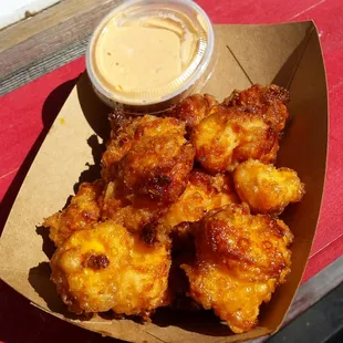Fried curds with Siracha "aioli"