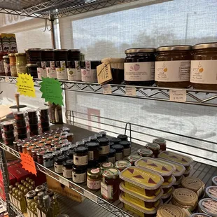 Honeys and preserves