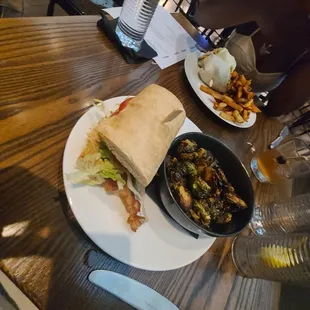 Salmon BLT Sandwich