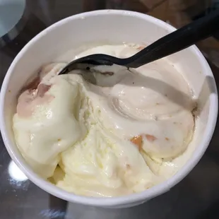 Custard w/ butterfinger