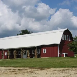 Lots of goodies in the barn. You'll find a shopping area and a sit down eating area with delicious food.