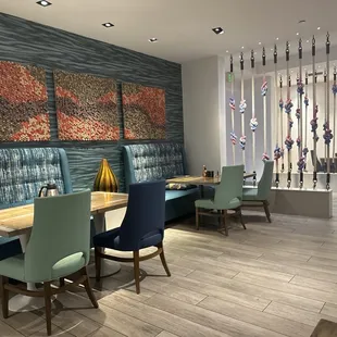 Beautiful, spacious dining room!!!