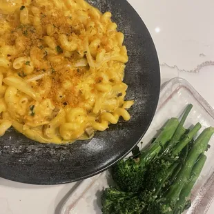 Lobster man and cheese with broccolini