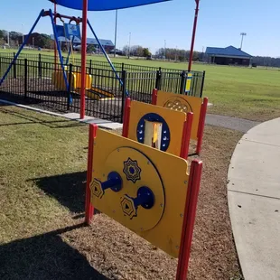 Wheelchair swing area