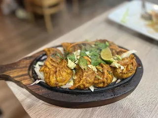 Samikcha MoMo