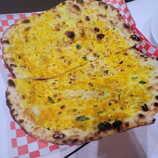 Garlic naan