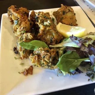 Spinach Potato and Onion Pakoras