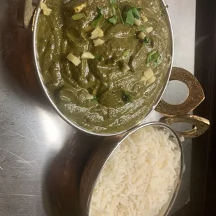 Saag chicken