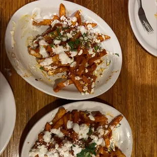 One a month the besties and I come the Curry Corner to cure our depression. Tikka Masala Fries ALWAYS slaps. 5 starts all day long.