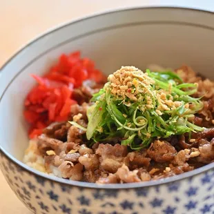 Beef belly donburi