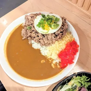 Beef belly curry rice with fried egg add on