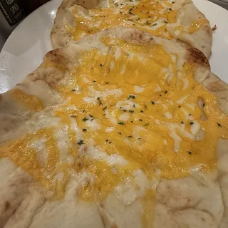 Garlic Naan Cheese