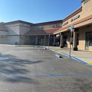 Outside of the restaurant. Really dirty tables.