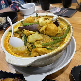 1. Curry Fish Head in Casserole