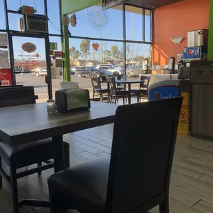 Clean &amp; spacious dining area