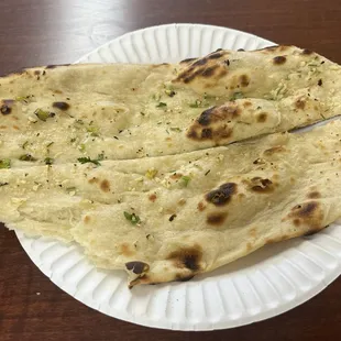 BESSSSSST GARLIC NAAN EVERRRR!