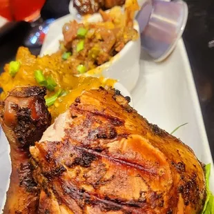 Meat Platter  Oxtail Mac and Cheese Island Meat Flight Side Oxtail Gravy Steamed Cabbage ( 12 ounces ) Oxtails